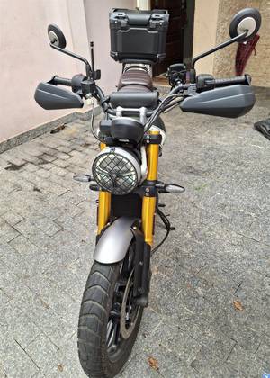TRIUMPH SCRAMBLER 400 X TRIUMPH SCRAMBLER 400 X